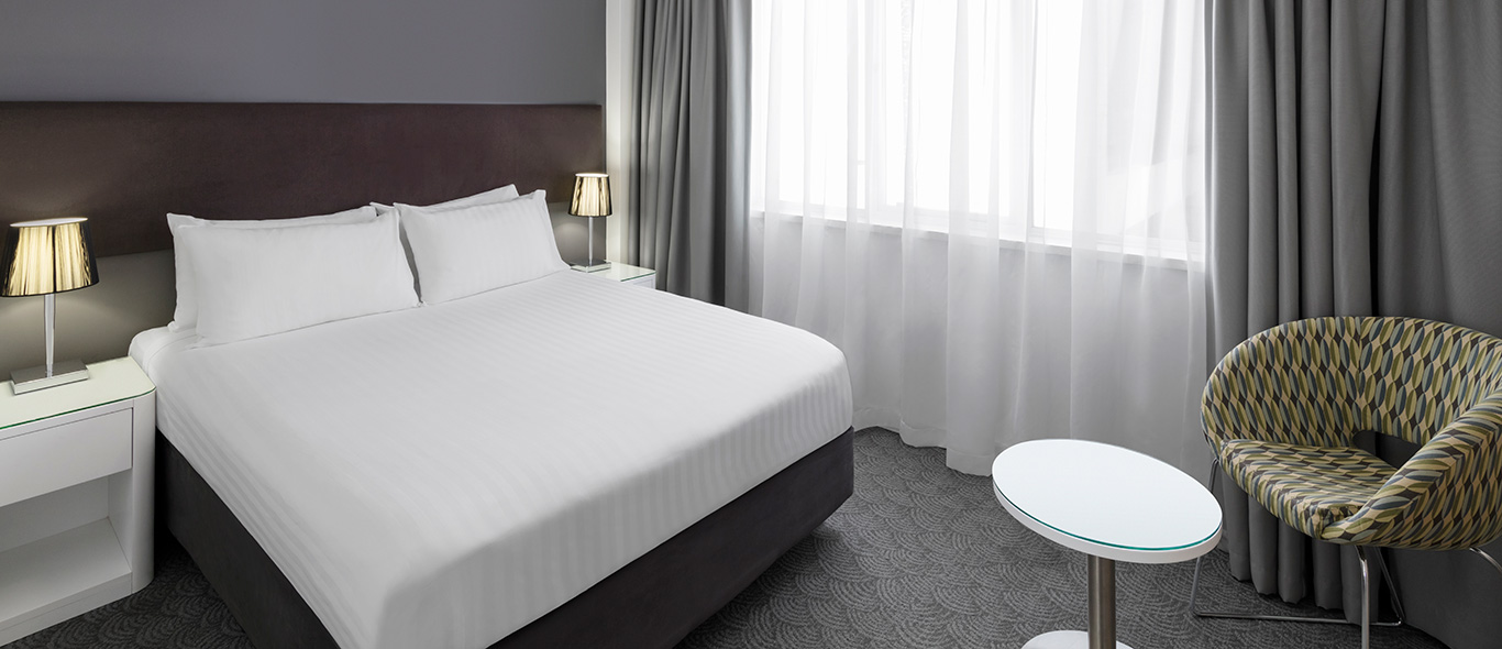 Rendezvous Hotel Perth Central - Guest Room Queen
